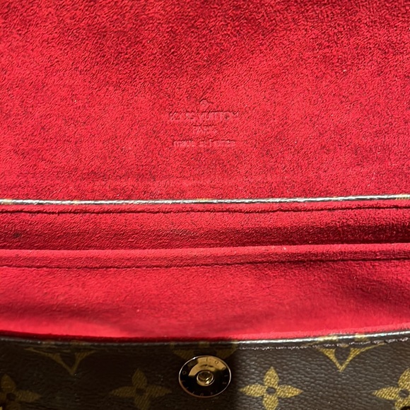 Authentic Louis Vuitton bag - Picture 4 of 7